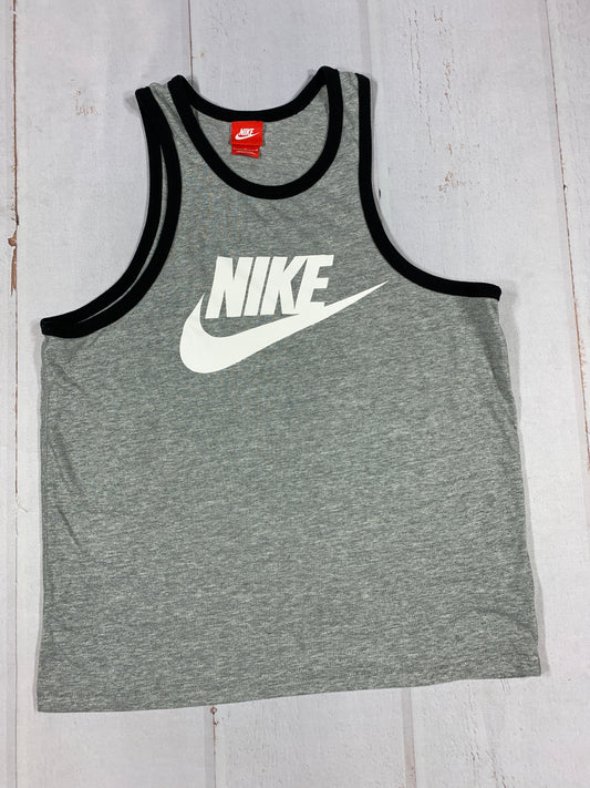 Nike Tank size Large