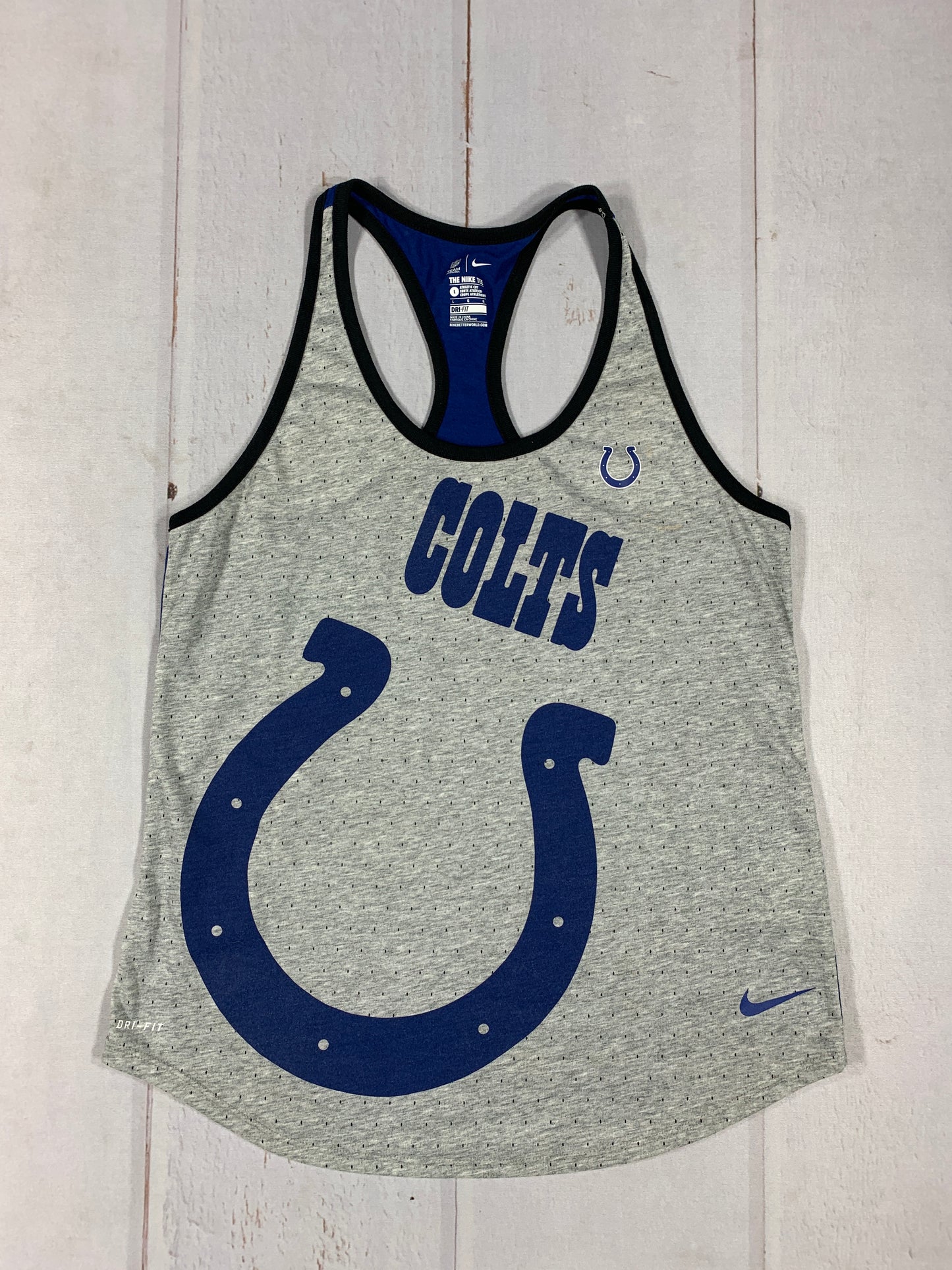 Nike Tank size Large